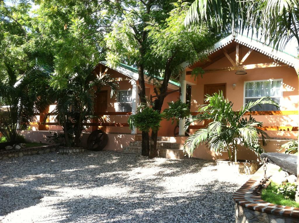 Palm Inn Hotel Port-au-Prince Exterior foto