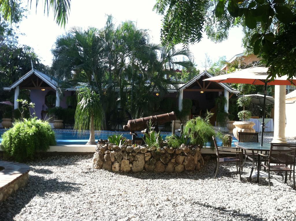 Palm Inn Hotel Port-au-Prince Exterior foto