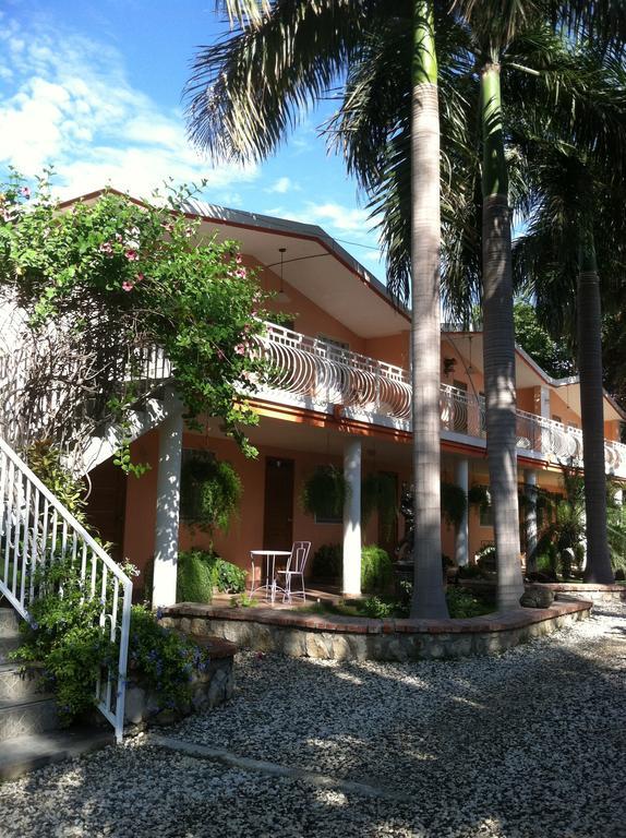 Palm Inn Hotel Port-au-Prince Exterior foto